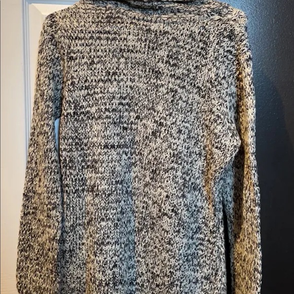 Sweatshirt, brand: twik, size: Medium, grey and black - Picture 2 of 4